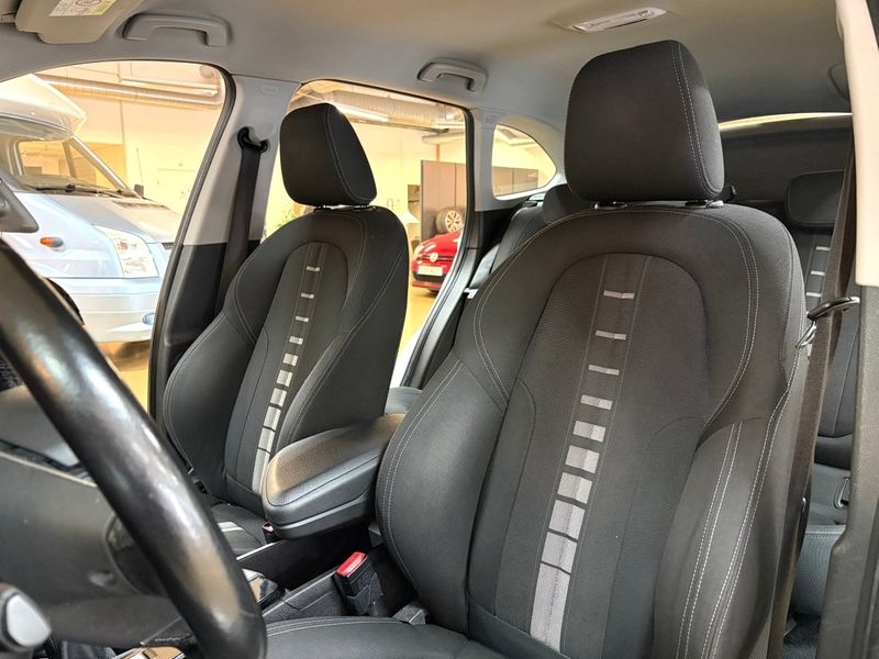 BMW X1 bild 8