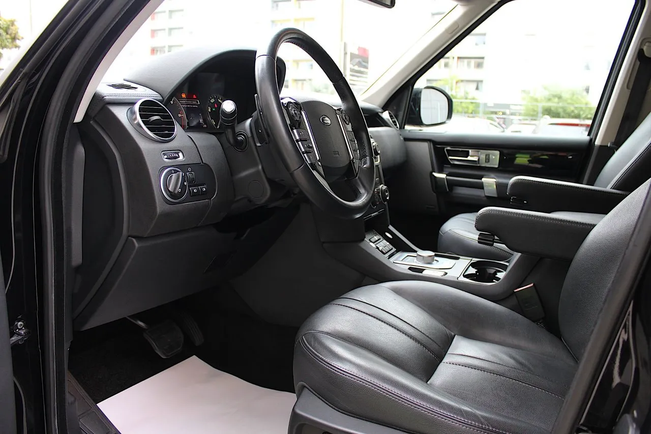 Vehicle image 20