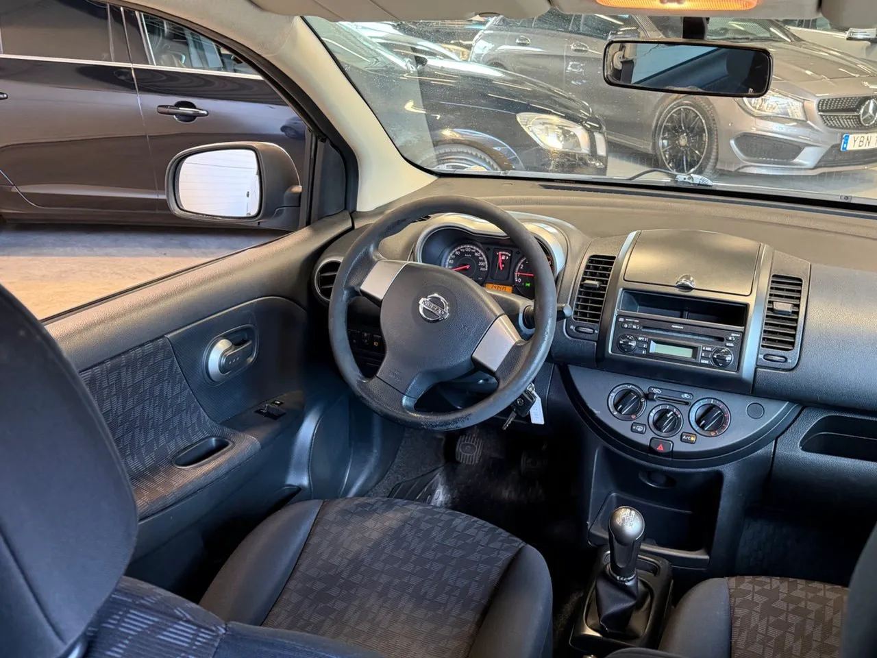 Vehicle image 7