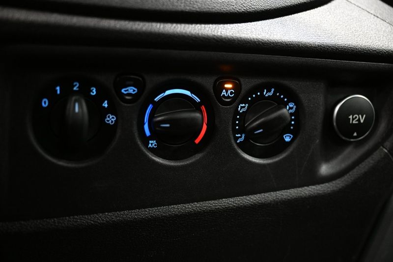 Ford Transit bild 25