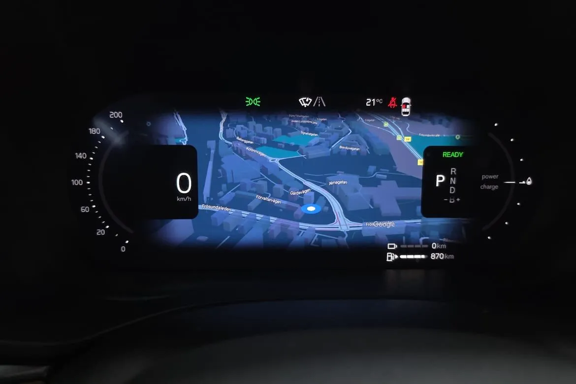 Vehicle image 15