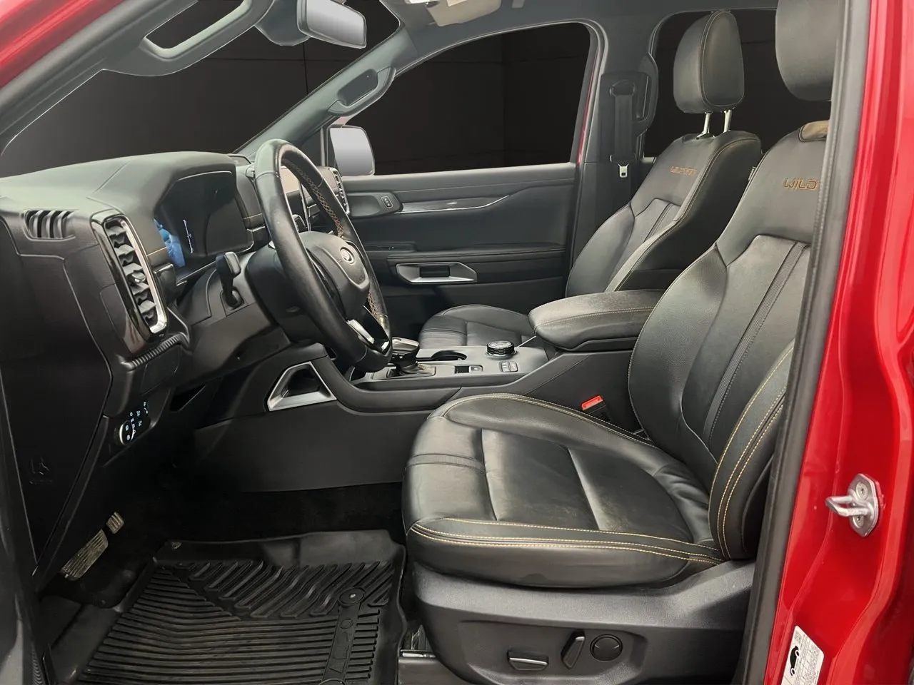 Vehicle image 16