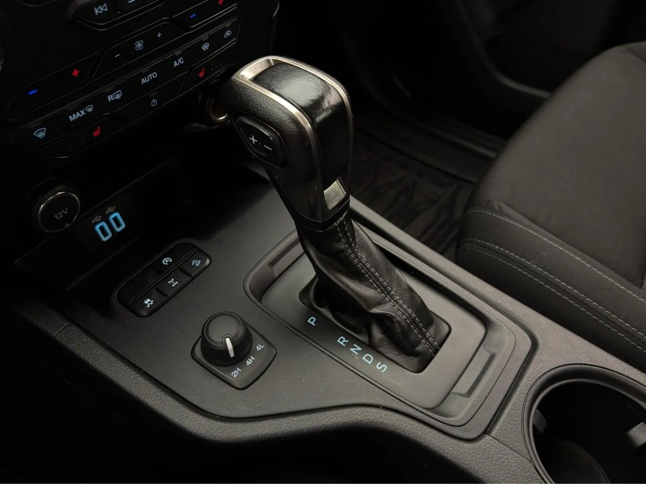 Vehicle image 23