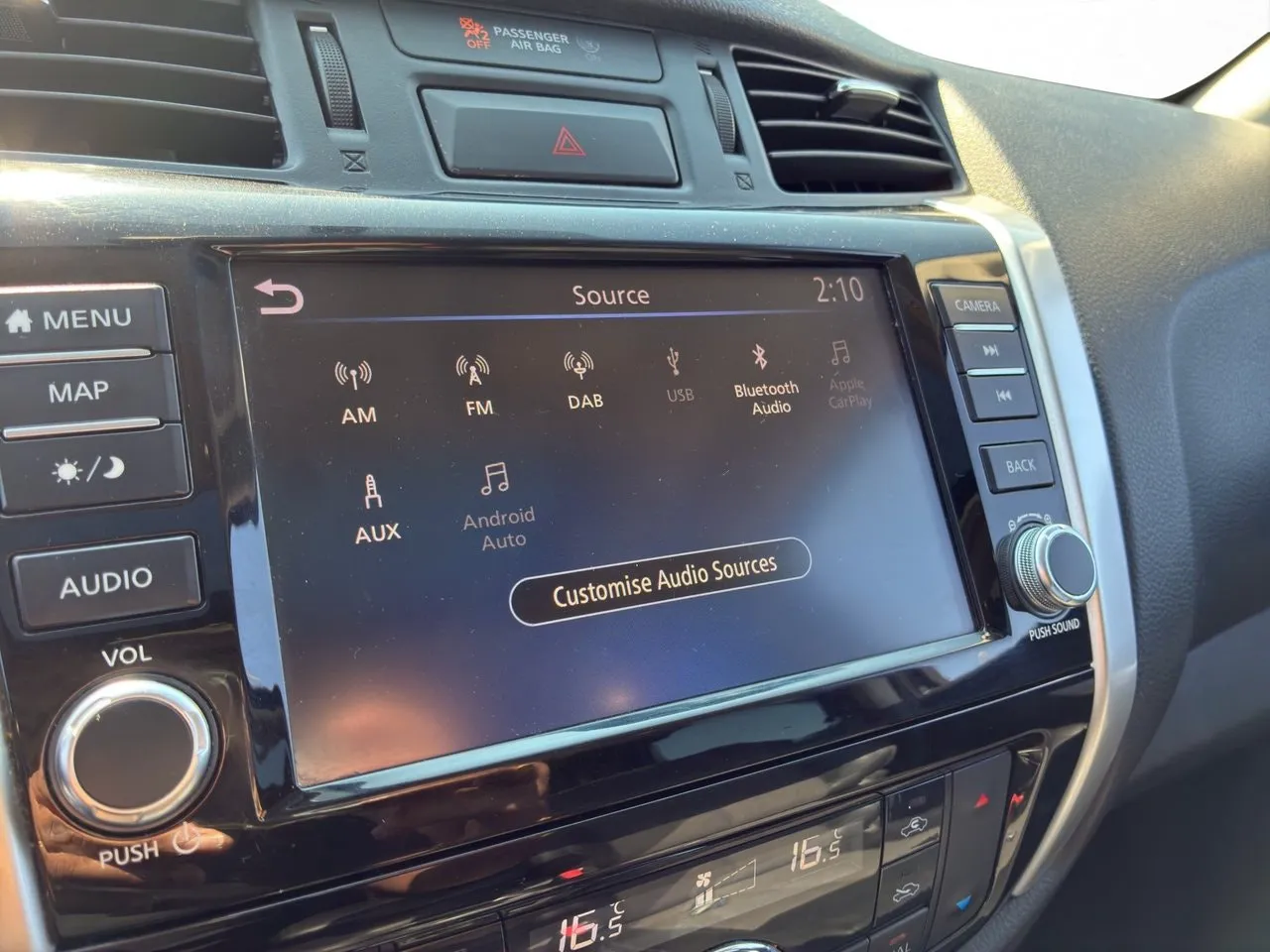 Vehicle image 25