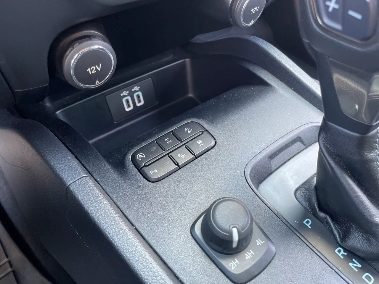 Vehicle image 23
