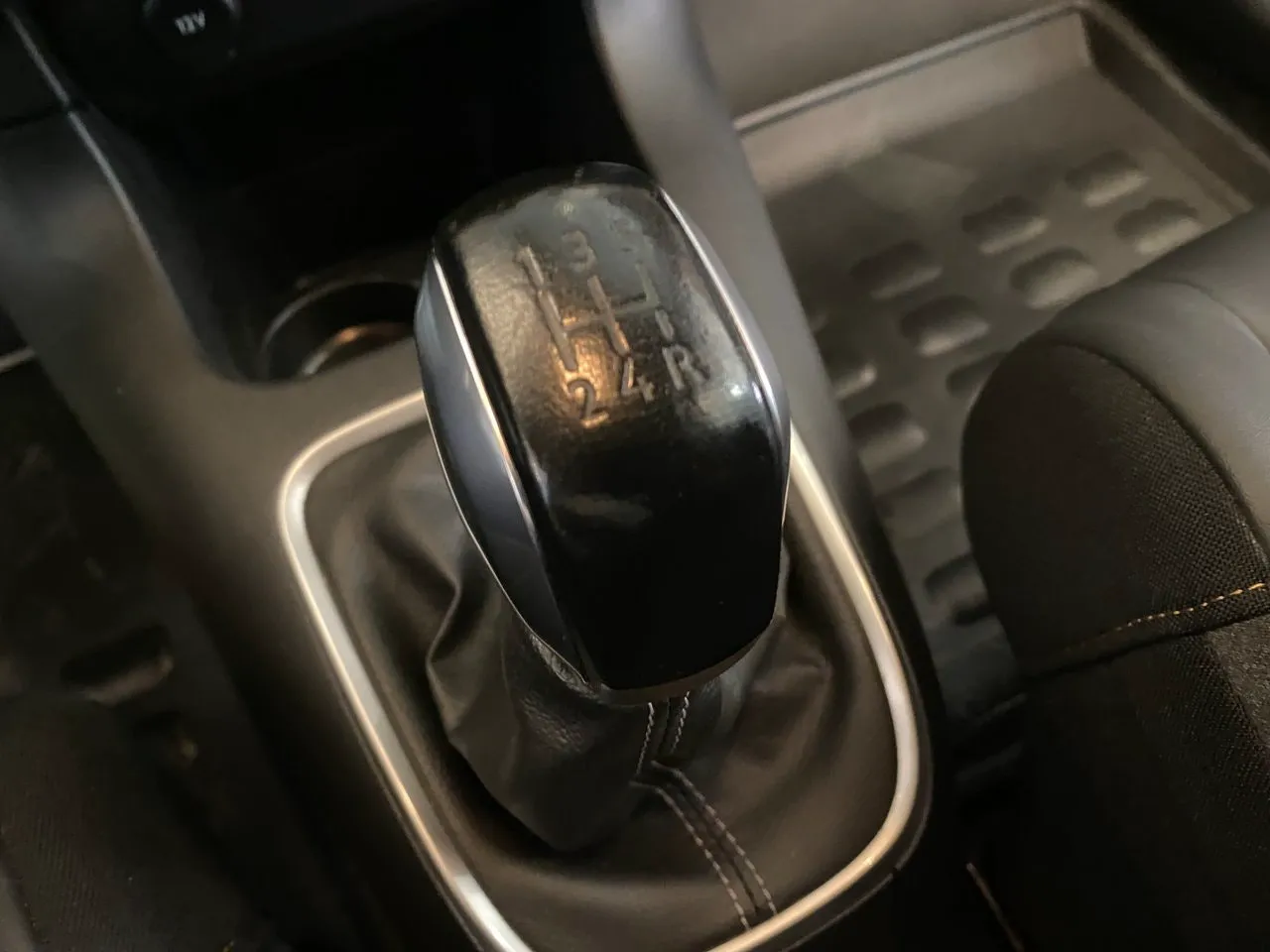 Vehicle image 36