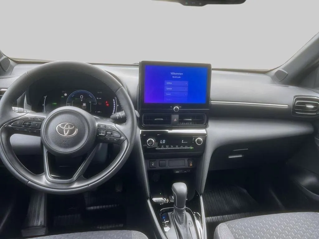 Vehicle image 7