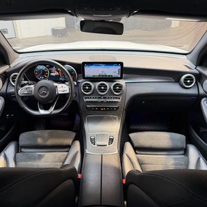 Mercedes GLC300 bild 9
