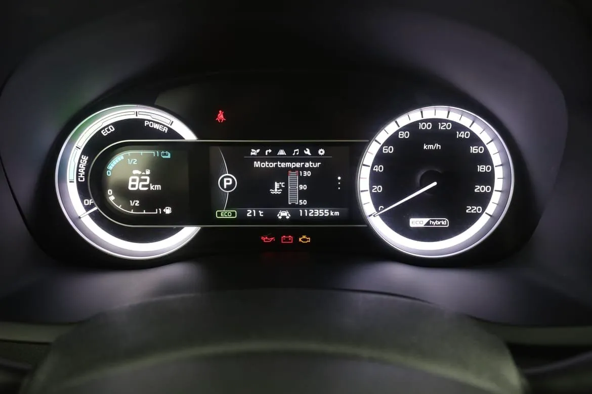 Vehicle image 19