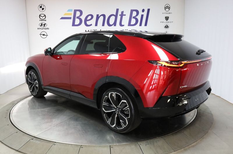 Mazda CX-6e bild 8