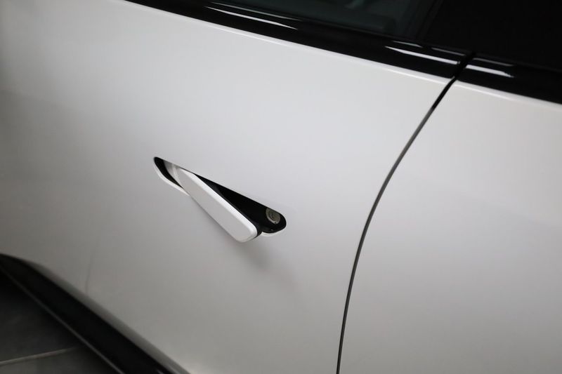Mazda CX-6e bild 13