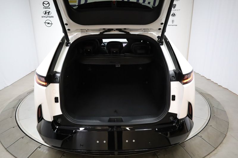 Mazda CX-6e bild 10