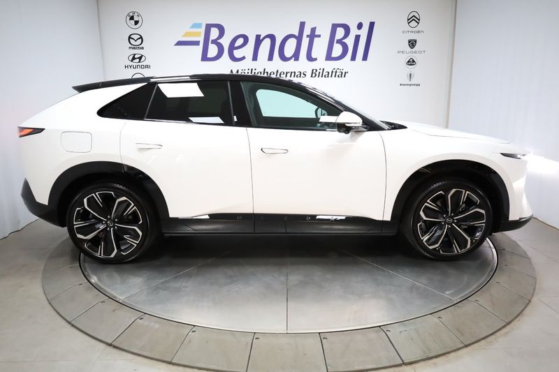 Mazda CX-6e bild 18