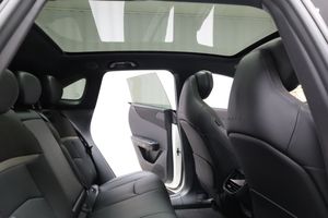 Mazda CX-6e bild 22