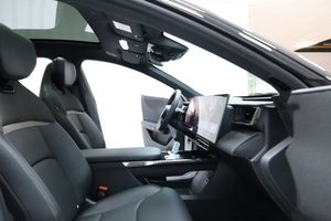 Mazda CX-6e bild 25