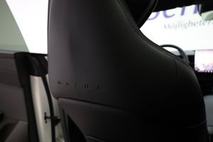 Mazda CX-6e bild 12