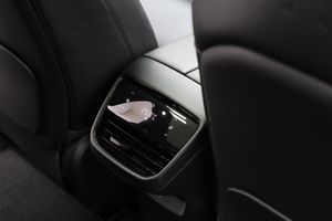 Mazda CX-6e bild 23