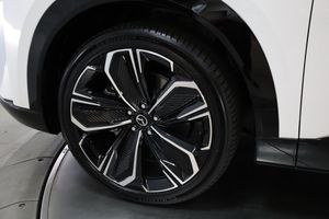 Mazda CX-6e bild 30