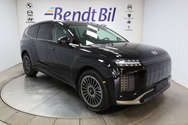 Hyundai IONIQ 9 Calligraphy AWD 313 hk 110 kWh | Lagerbil| 7-sits - 2026