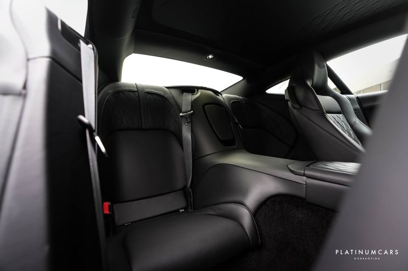 Aston Martin DB12 bild 7