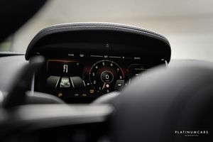 Aston Martin DB12 bild 10