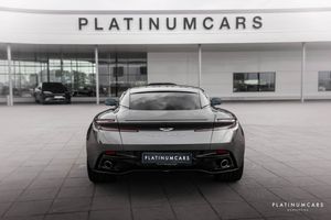 Aston Martin DB12 bild 4