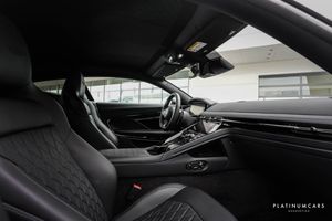 Aston Martin DB12 bild 6