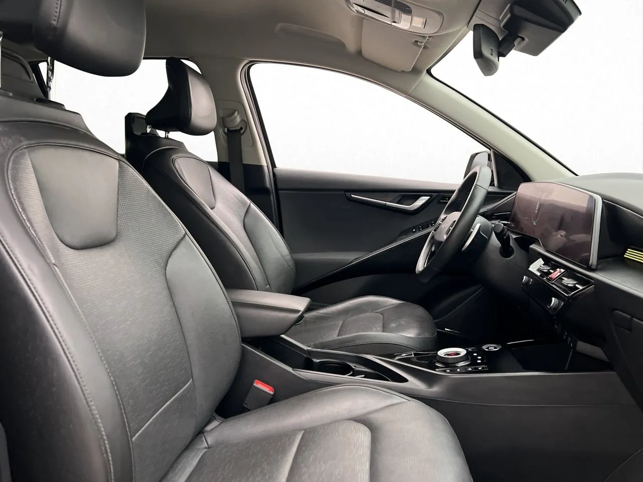 Vehicle image 21