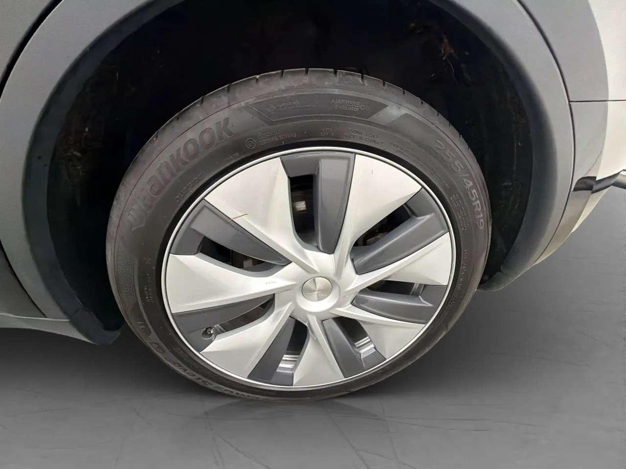 Vehicle image 30