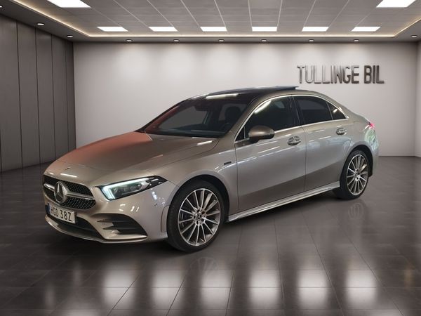 Mercedes A250 e Sedan AMG Läder Burmester Panorama Drag Keyless 19" - 2021