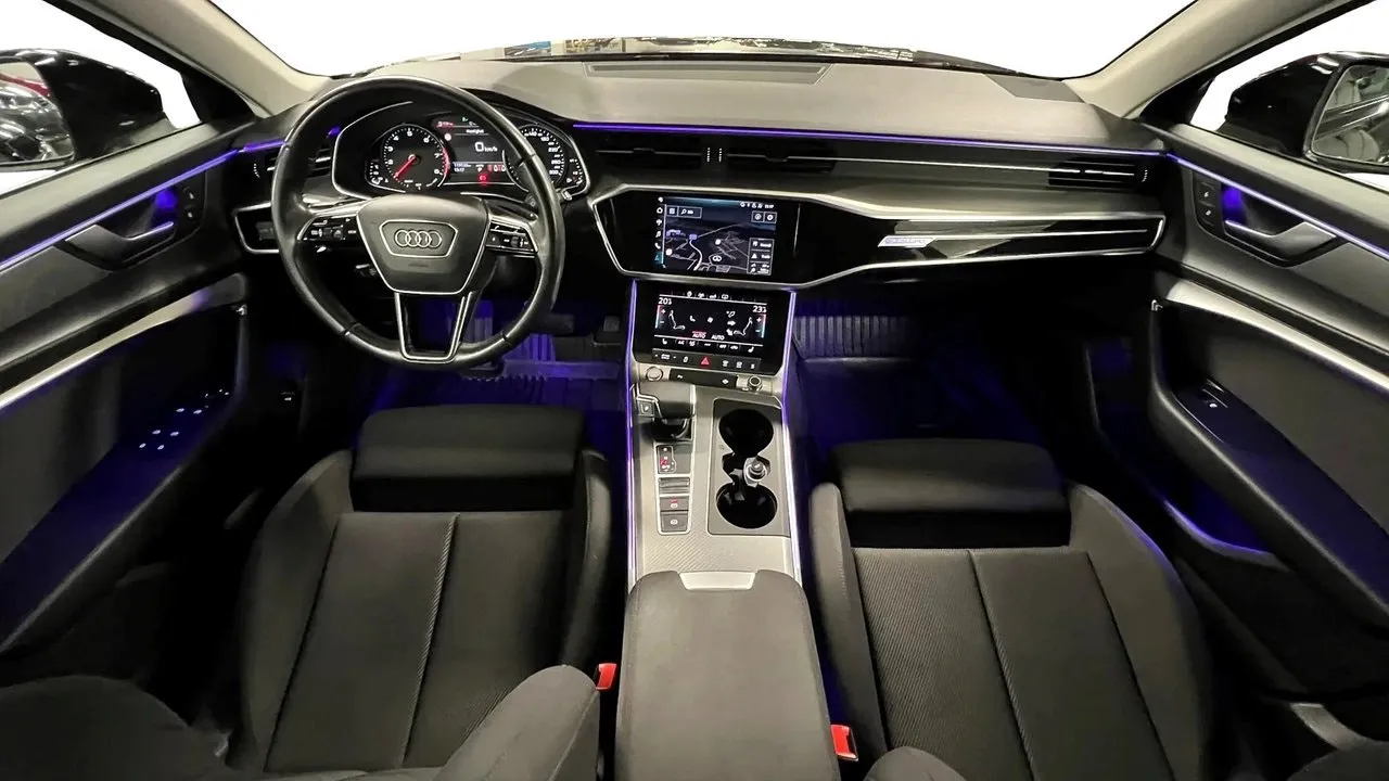 Vehicle image 6