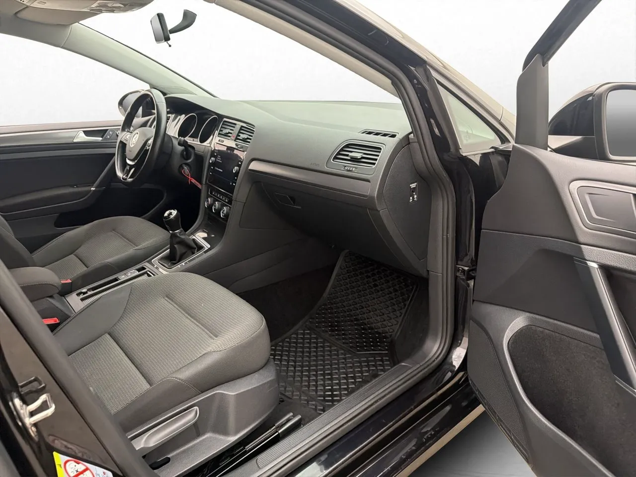 Vehicle image 20