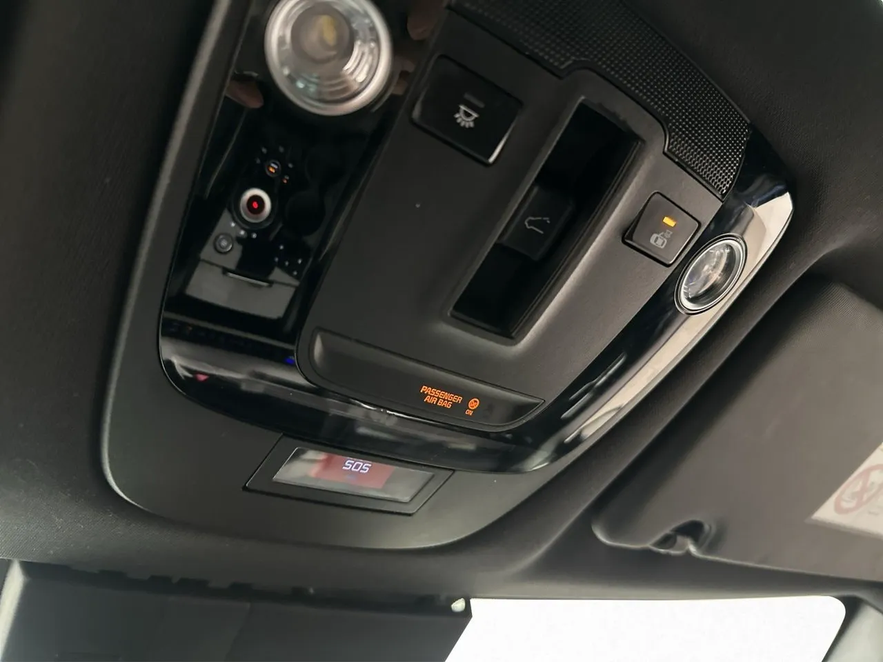 Vehicle image 21