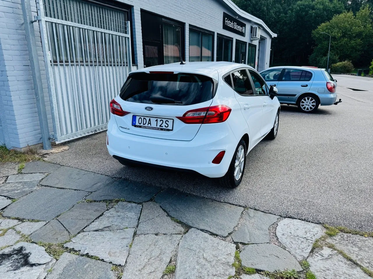 Vehicle image 2