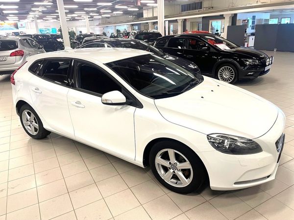 Volvo V40 D2 115Hk - 2015