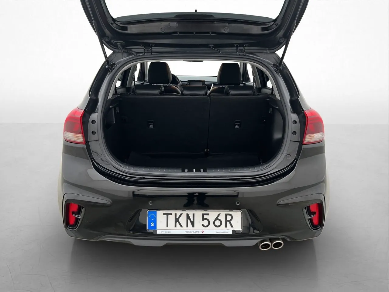Vehicle image 23