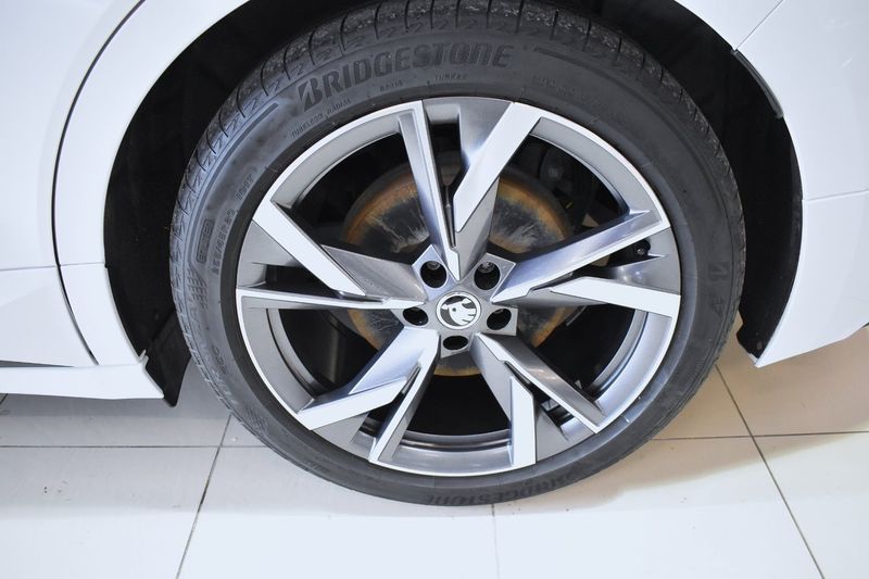 Skoda Enyaq bild 24