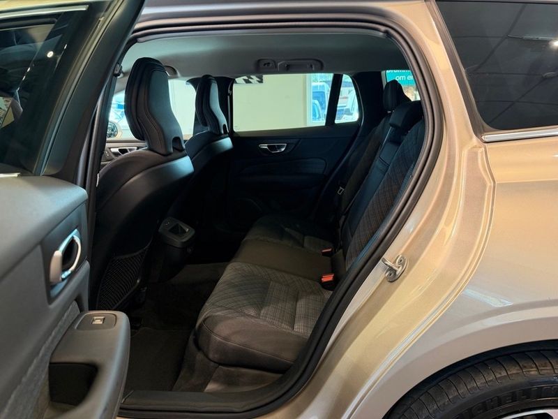 Volvo V60 bild 24