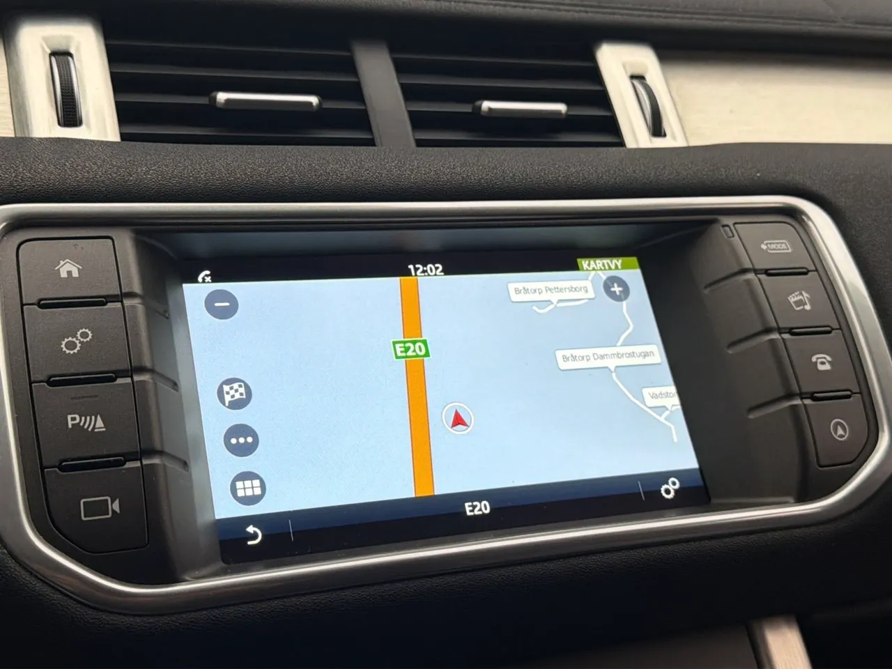 Vehicle image 21
