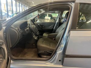 Renault Laguna bild 9