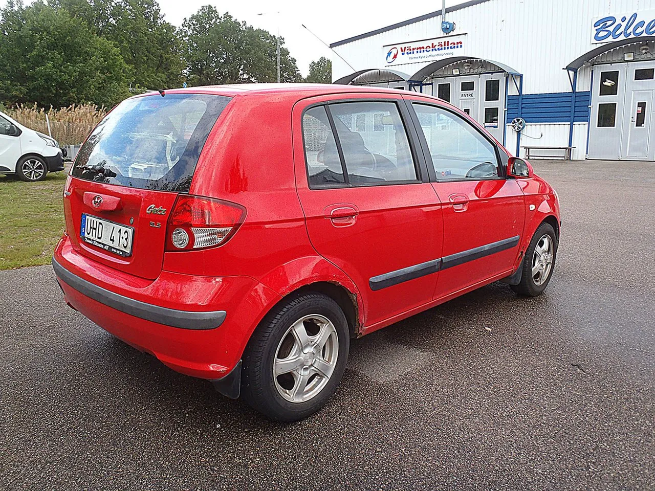 Vehicle image 2