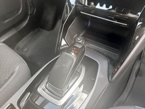 Peugeot e-2008 bild 11