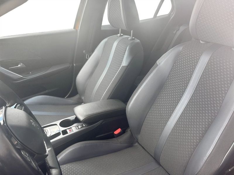 Peugeot e-2008 bild 5