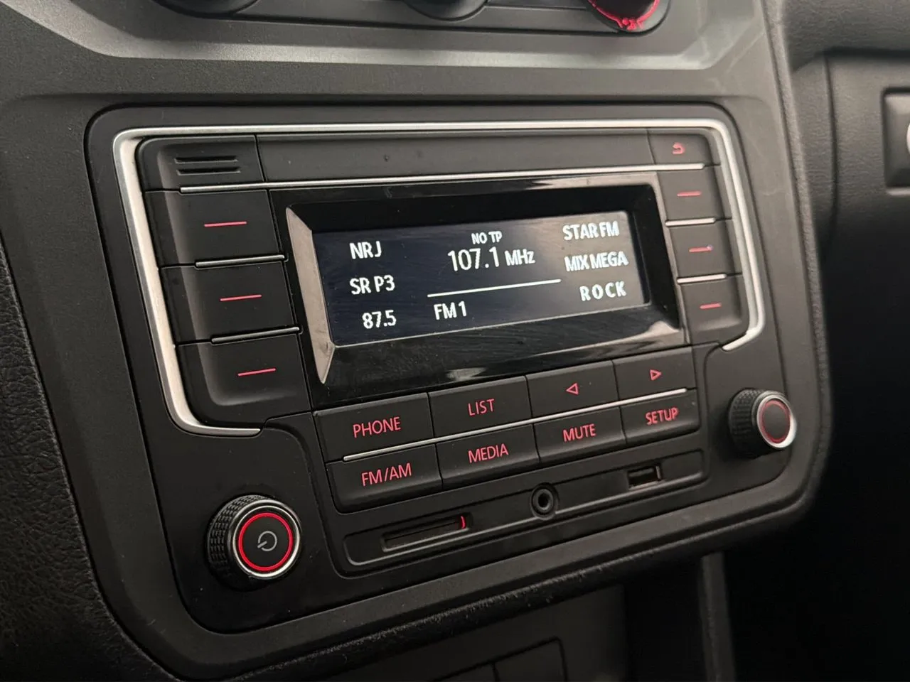 Vehicle image 20
