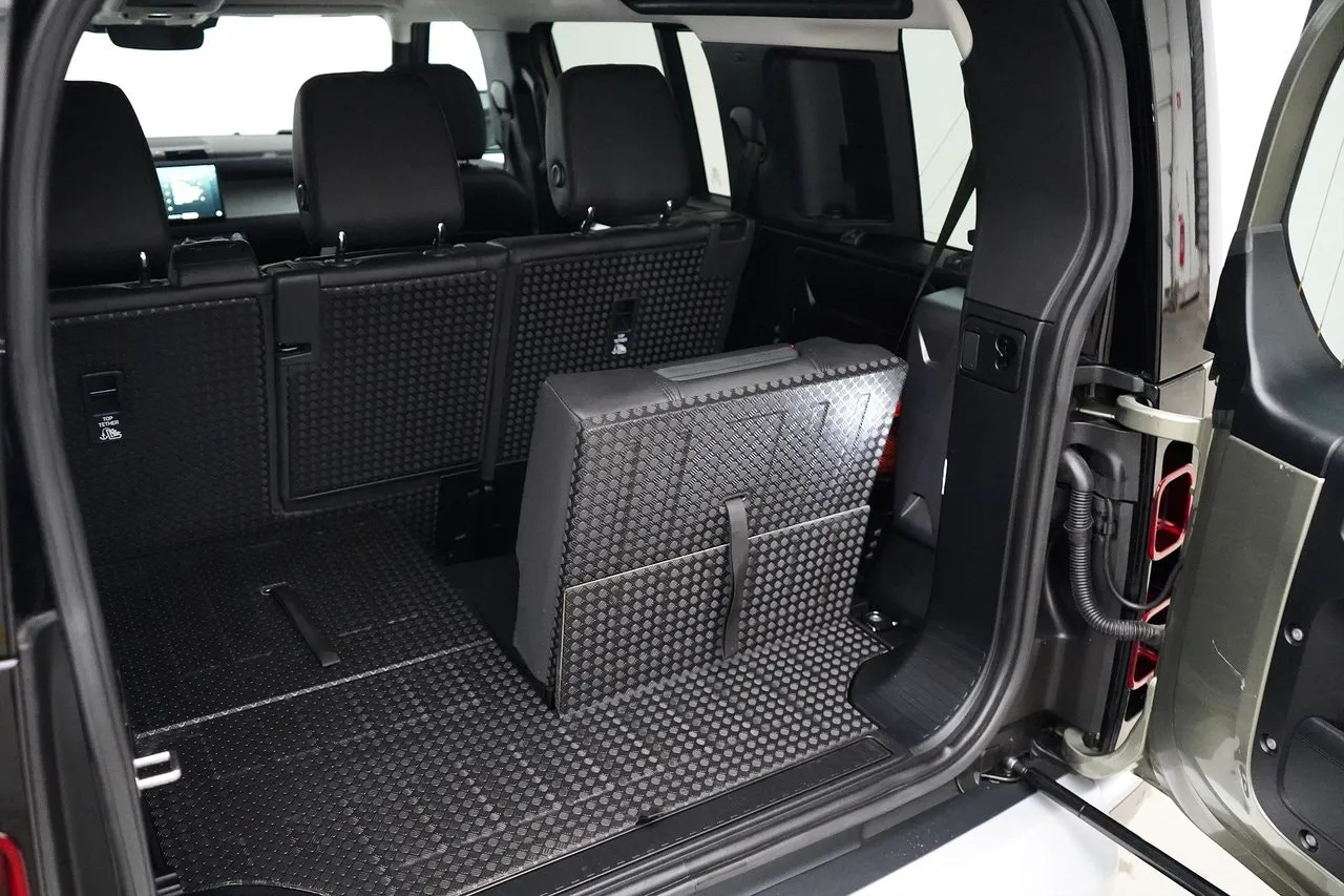 Vehicle image 21