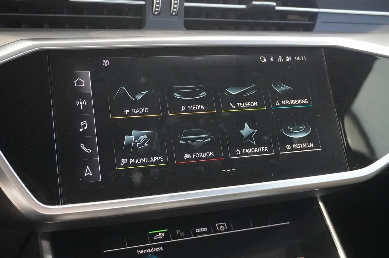 Vehicle image 18