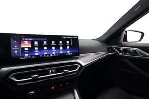 BMW i4 bild 25