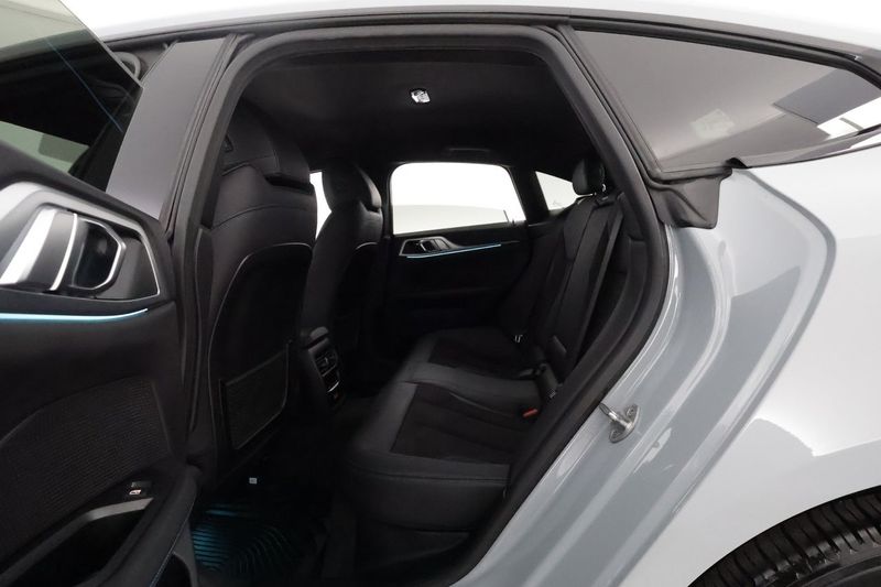 BMW i4 bild 12