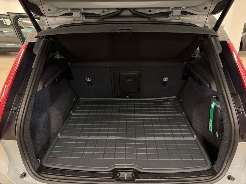 Volvo EX40 bild 6