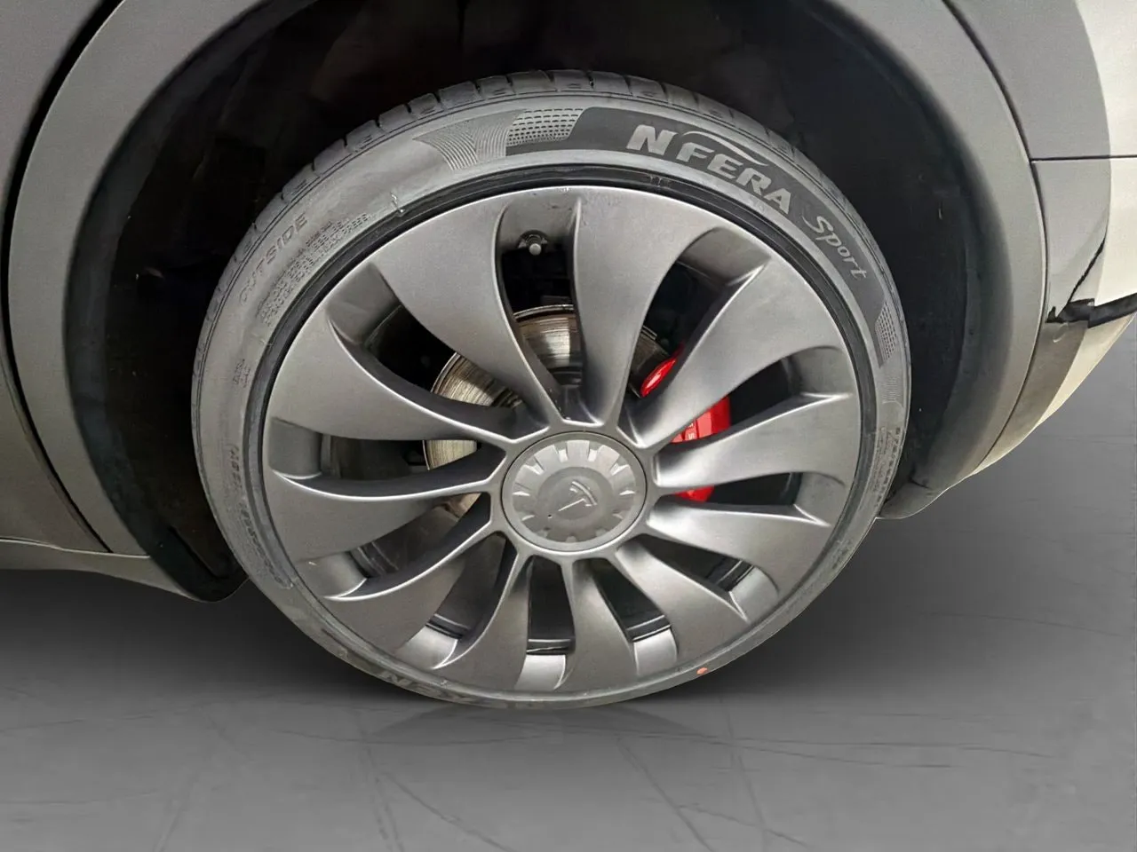 Vehicle image 30